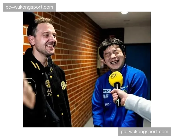 德甲俱乐部联合出品纪录片《更衣室》上线，展示球员赛场外生活